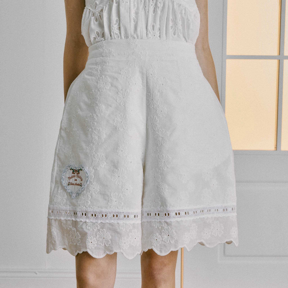 Endless Holiday Sweetheart Shorts Cloud Pocket