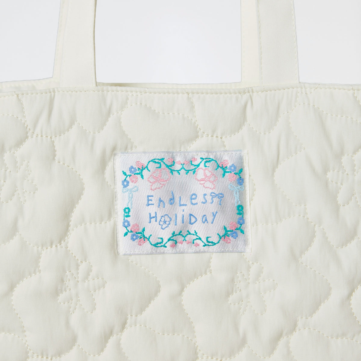 Endless Holiday Secret Garden Quilt Bag Holiday Cloud