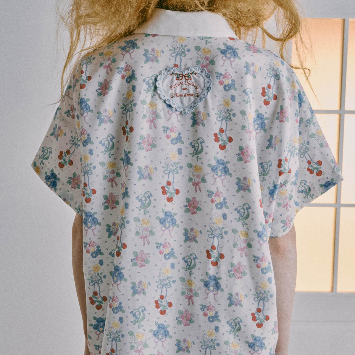 [รอบจัดส่ง 22-25 กย] Endless Holiday Tokyo Summer Shirt Once Upon a Garden