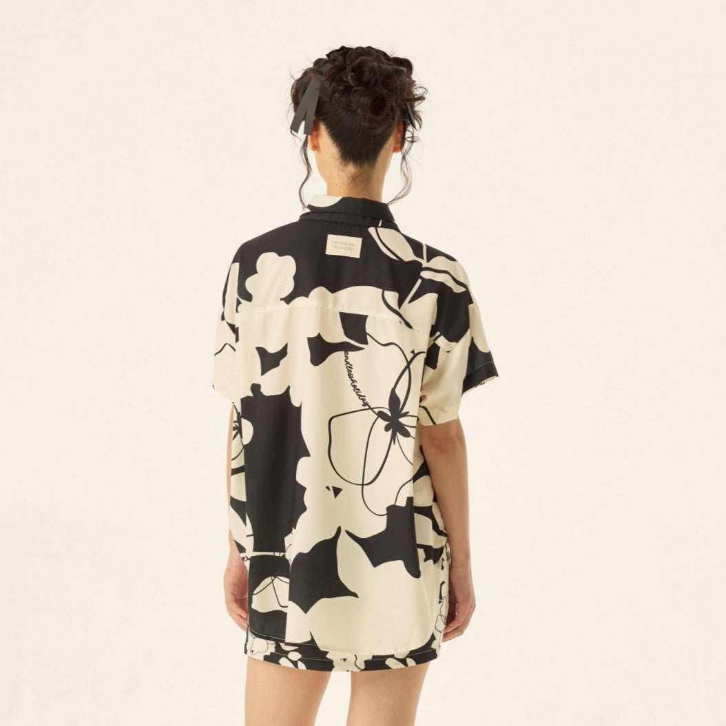 Endless Holiday Everyday Shirt Sesame & Vanilla