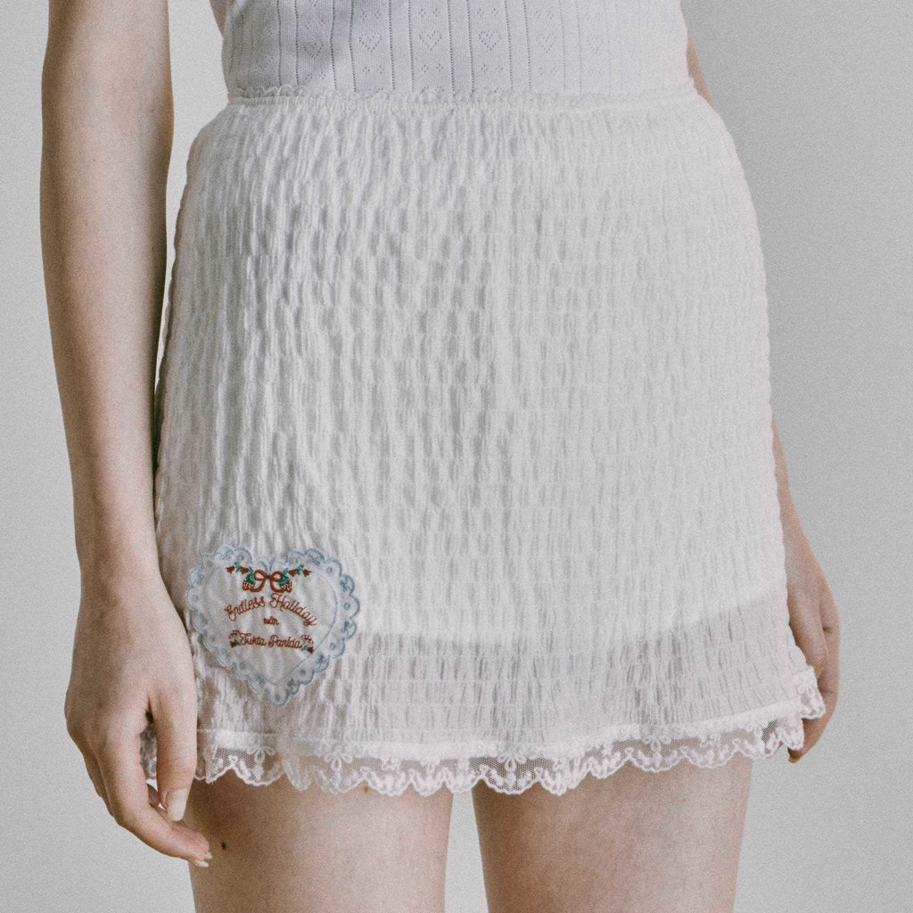 [รอบจัดส่ง 28-30 กย] Endless Holiday Amour Skort Tiny Ivory Wings