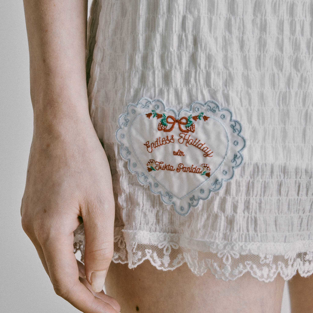 [รอบจัดส่ง 28-30 กย] Endless Holiday Amour Skort Tiny Ivory Wings